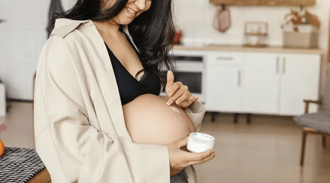 The Science of Stretch Marks: What Every Expectant Mother Should Know - GlomamaIndia